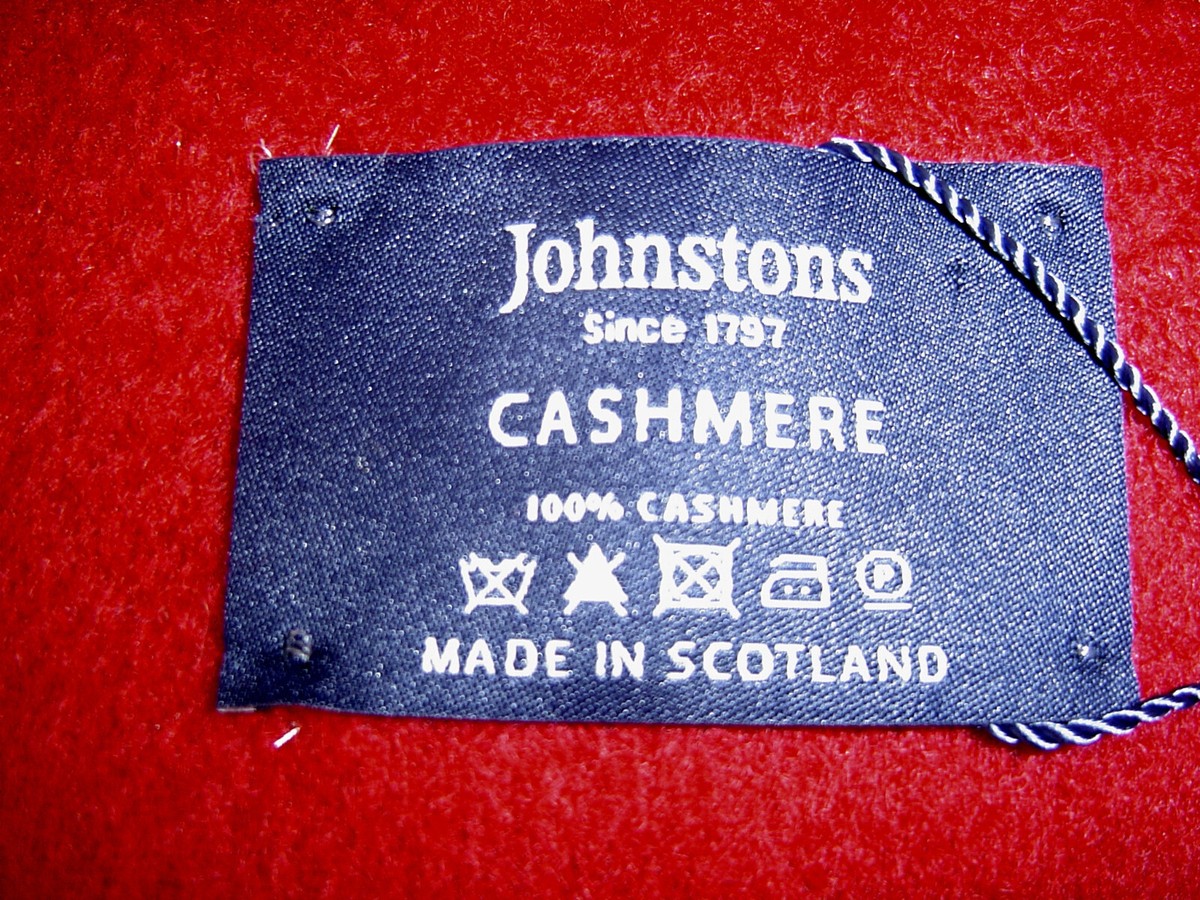 Johnstons of Elgin Cashmere Scarf Red New with Tags | eBay