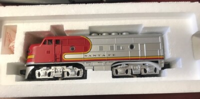 RAIL KING MTH F-3 A DIESEL SANTE  FE  30-2137. un powered diesel TRAIN ONLY.