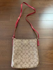 Coach Signature crossbody bag Good condition