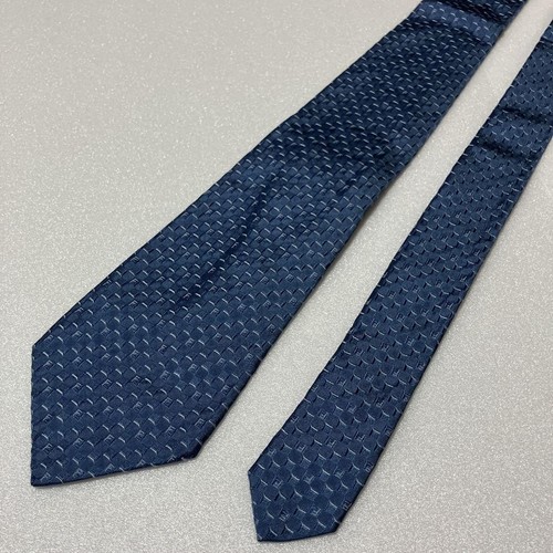 Cravatta Fendi seta blu larghezza 9 cm accessori uomo usata - Foto 6 di 10