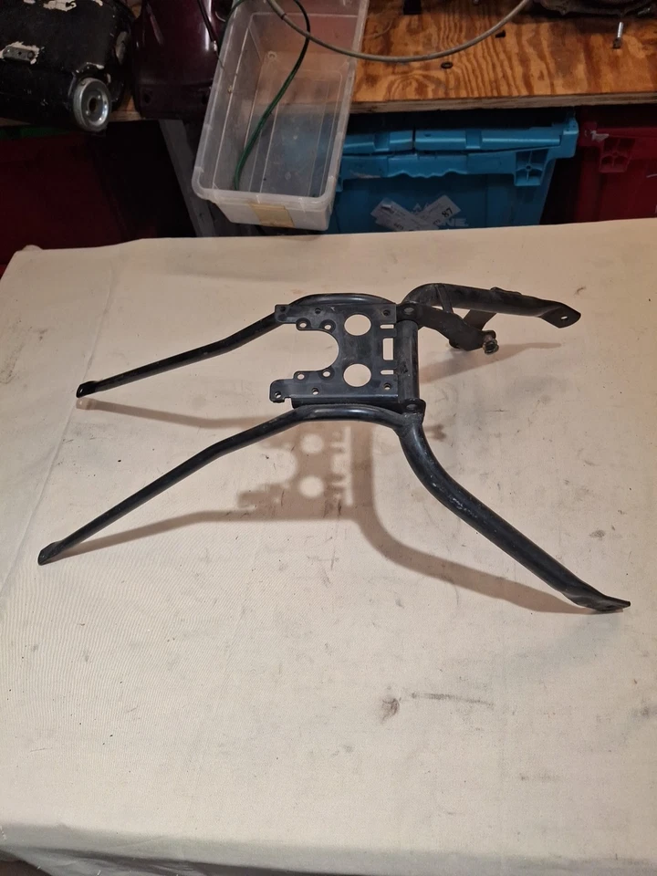 Bmw K 1200 Lt верхний передний подрамник - Изображение 2 из 4