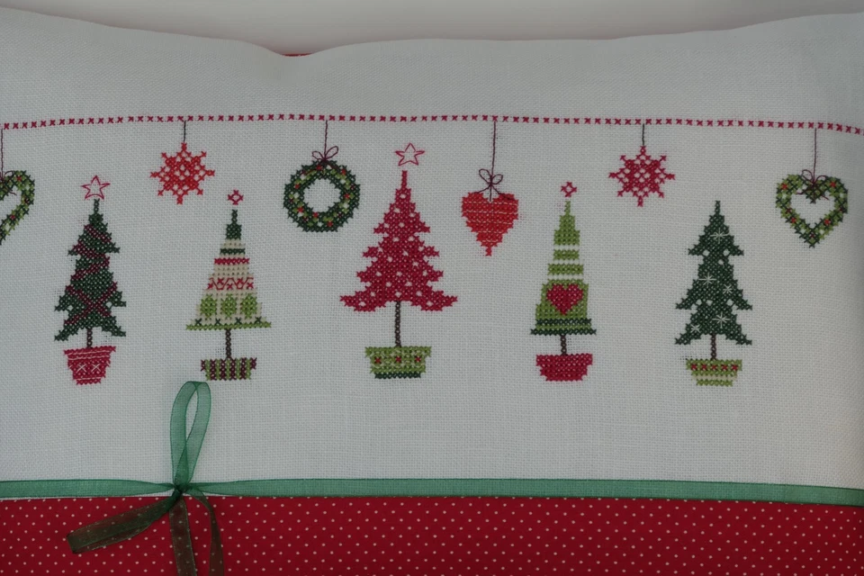 ACUFACTUM   Deko-Kissenhülle   Tannenbaum   NEU - Bild 2 von 2