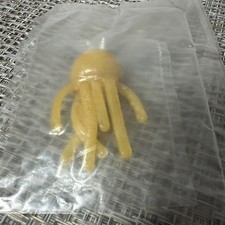1980s Kellogg s Cereal Premium Wacky Wall Walker Yellow Octopus Unopened