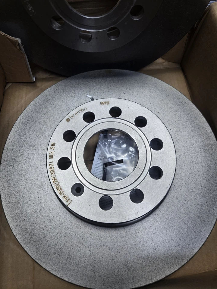 GENUINE AUDI A3 SEAT LEON ALTEA TDi FSi FRONT 288mm  BREMBO - Image 4 of 4