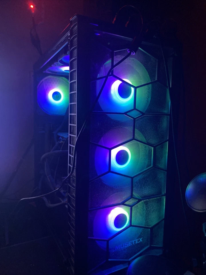 tarjeta gráfica para juegos pc usada 560 Phantom Foto 2 de 4