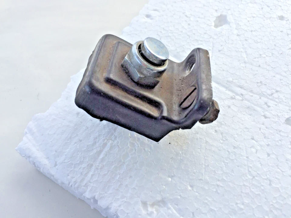 1941 CADILLAC WINDSHIELD WASHER BUTTON, DASH MOUNTED RARE OEM GM 1939 1940 1942 - Image 4 of 4