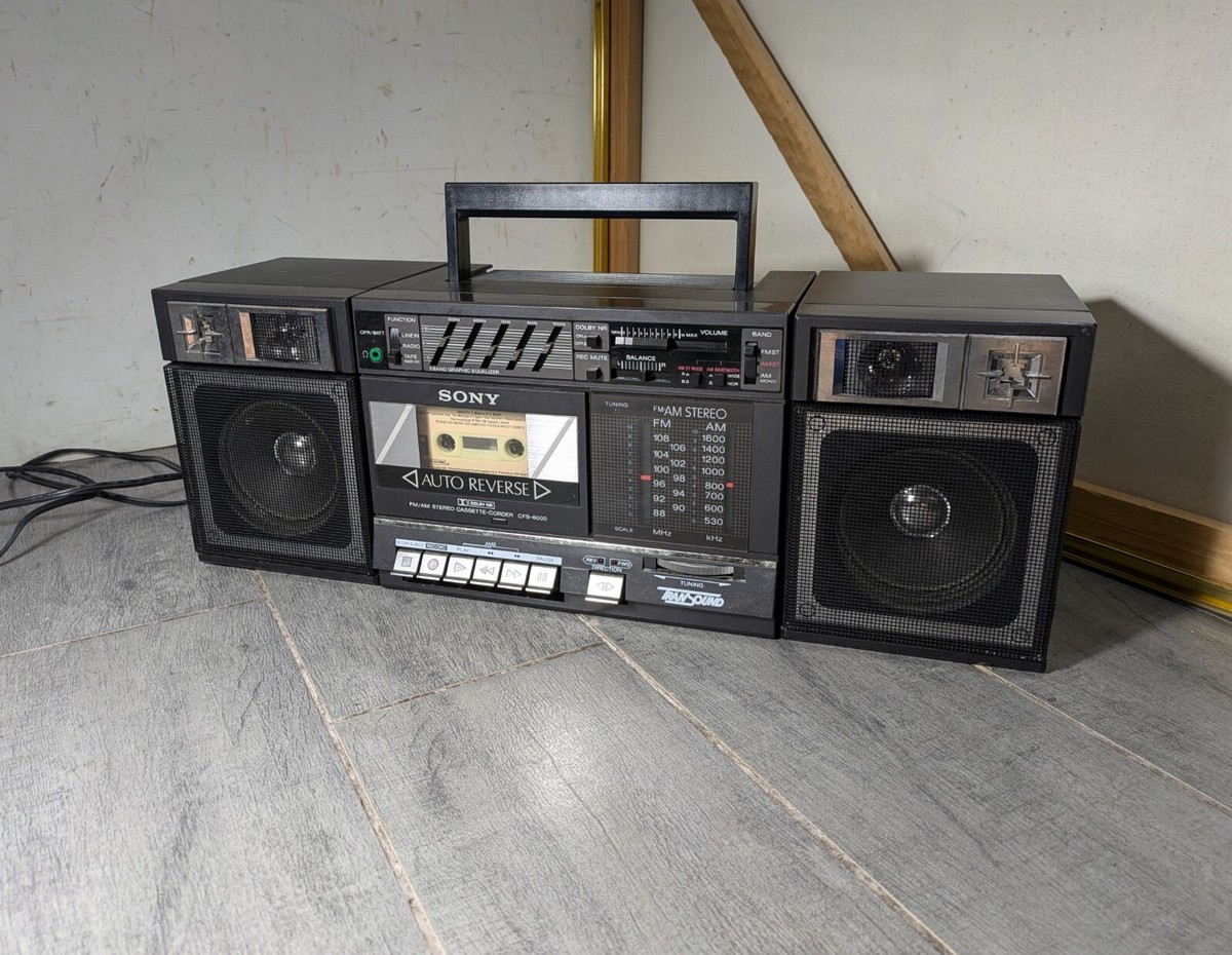 ラジオ・コンポ SONY CFS-600 STEREO CASSETTE-CORDER SONY CFS-600の仕様 ソニー
