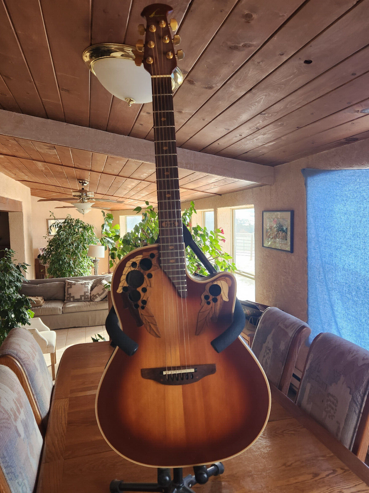 ovation elite USA Model 1985-1 (Price Reduced!)