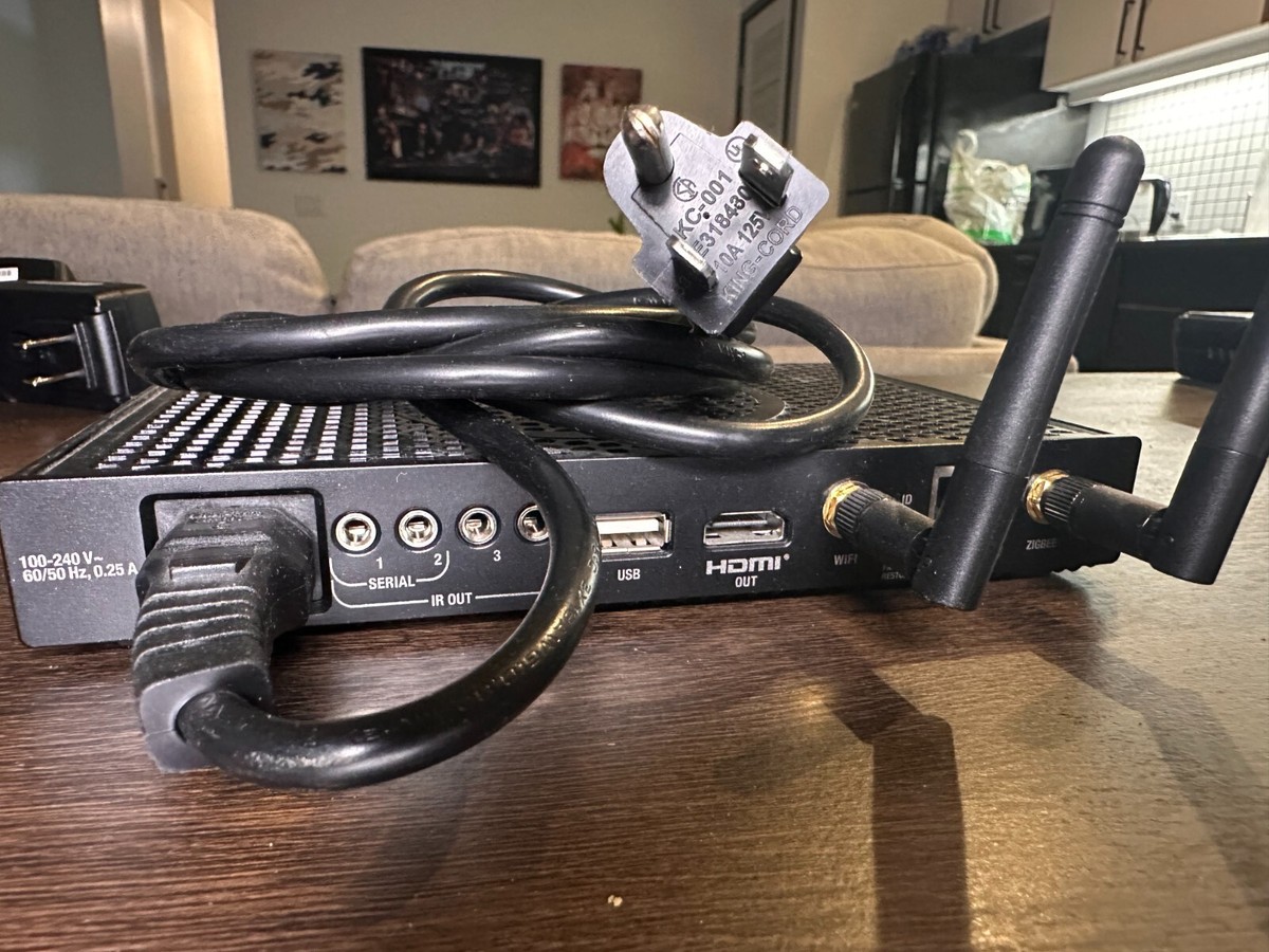 Control4 Neeo Remote NE-RMT-AS Silver Complete CIB 2019