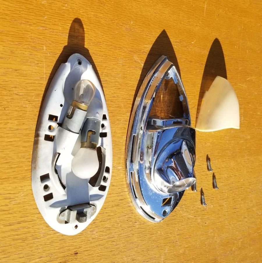 Luz domo cortesía PARTING 1963 Pontiac Grand Prix & Bonneville Foto 4 de 4