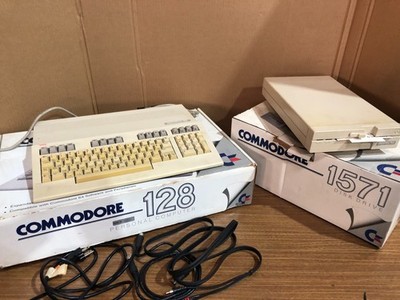 Vintage Commodore 128 Personal Computer / Orig Boxes / Disk Drive 1571