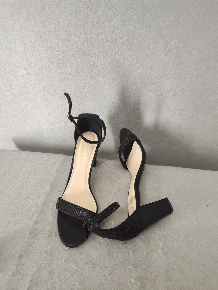 Forever Women Sandals 8.5 Black Block Heel Sandals Ankle Strap Dress Party Shoes - Image 3 of 4