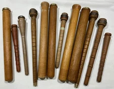 12 Vintage Thread Bobbins & Quills, Wooden Primitive Industrial Bobbins Quills