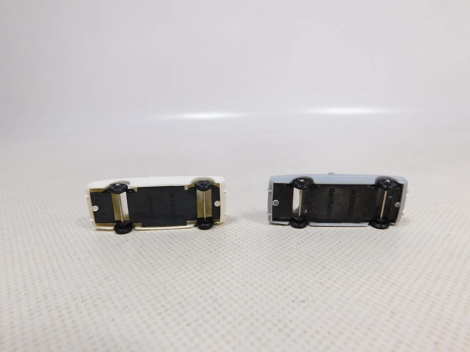 2x Märklin H0 1:87 Modello Ford Taunus 17 M per 4613 Bianco Grigio Sg / Mint # - Immagine 3 di 4