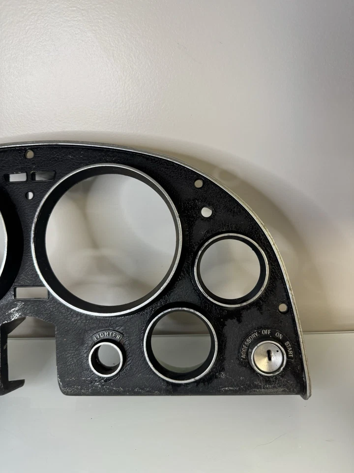 1965 1966 1967 Chevrolet Corvette OEM Gauge Bezel 6408125 C2 Housing 65 66 67 - Image 4 of 4