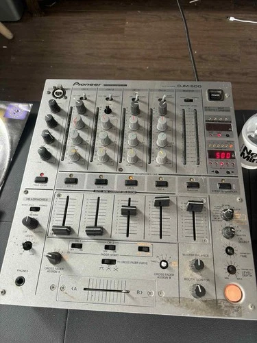 Pioneer DJM 600 4-Channel Professional DJ Mixer Silver