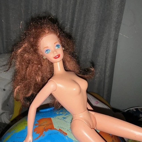 Vintage 1993 Mattel Glitter Hair Barbie Redhead Gold Earrings 90s Blue Mascara