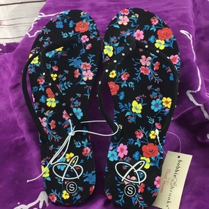 bobbie brooks flip flops