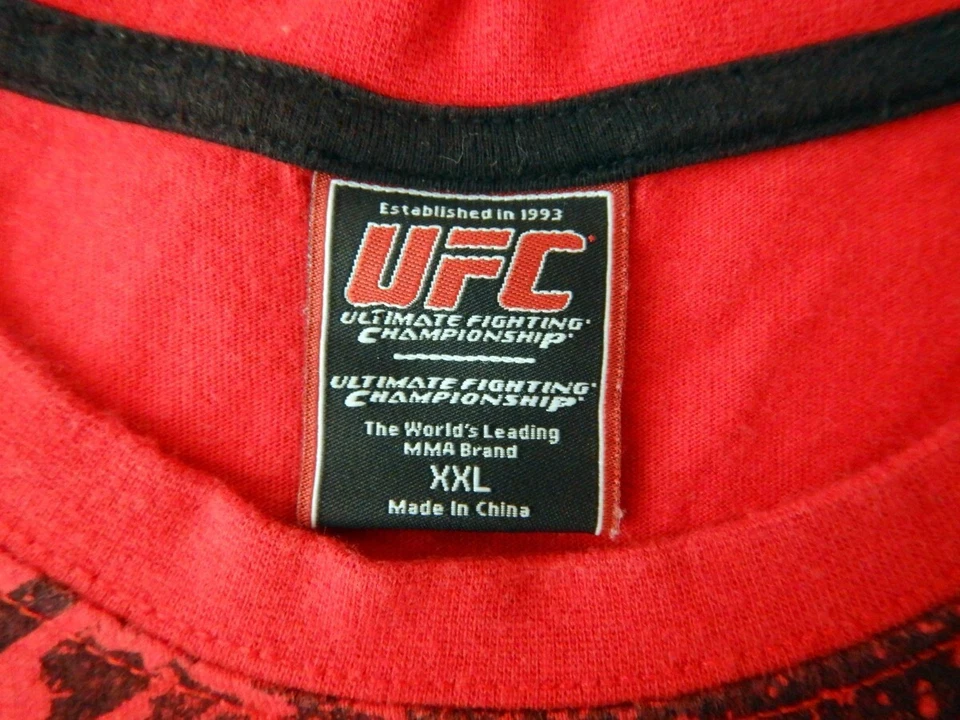 ✺Casi Nueva✺ 2012 UFC MMA Australia Camisa Roja Negra - TALLA XXL Foto 2 de 4