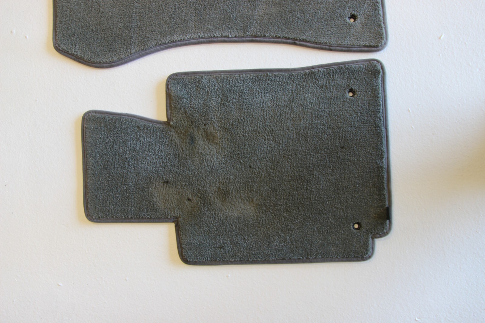 BMW OEM E36 9299 LLOYD GREY VELOUR FRONT LEFT RIGHT FLOOR MATS GRAY