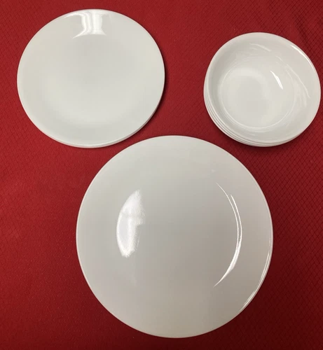 Set 12 Corelle WINTER FROST - Plates and Bowls -  Nice Condition.