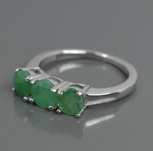 5MM Natural May BirthStone Emerald Gemstone 925 Sterling Silver Three Stone Ring - Picture 3 of 5