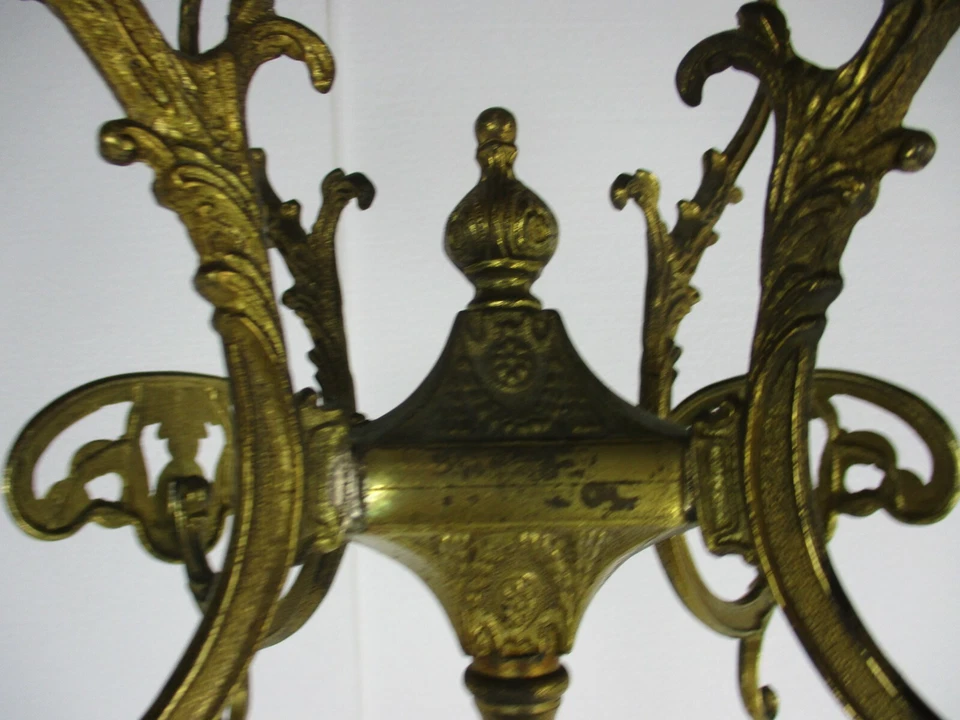 Perchero de pie para árbol de pasillo base de sirenas de latón llamativo italiano  Foto 4 de 4