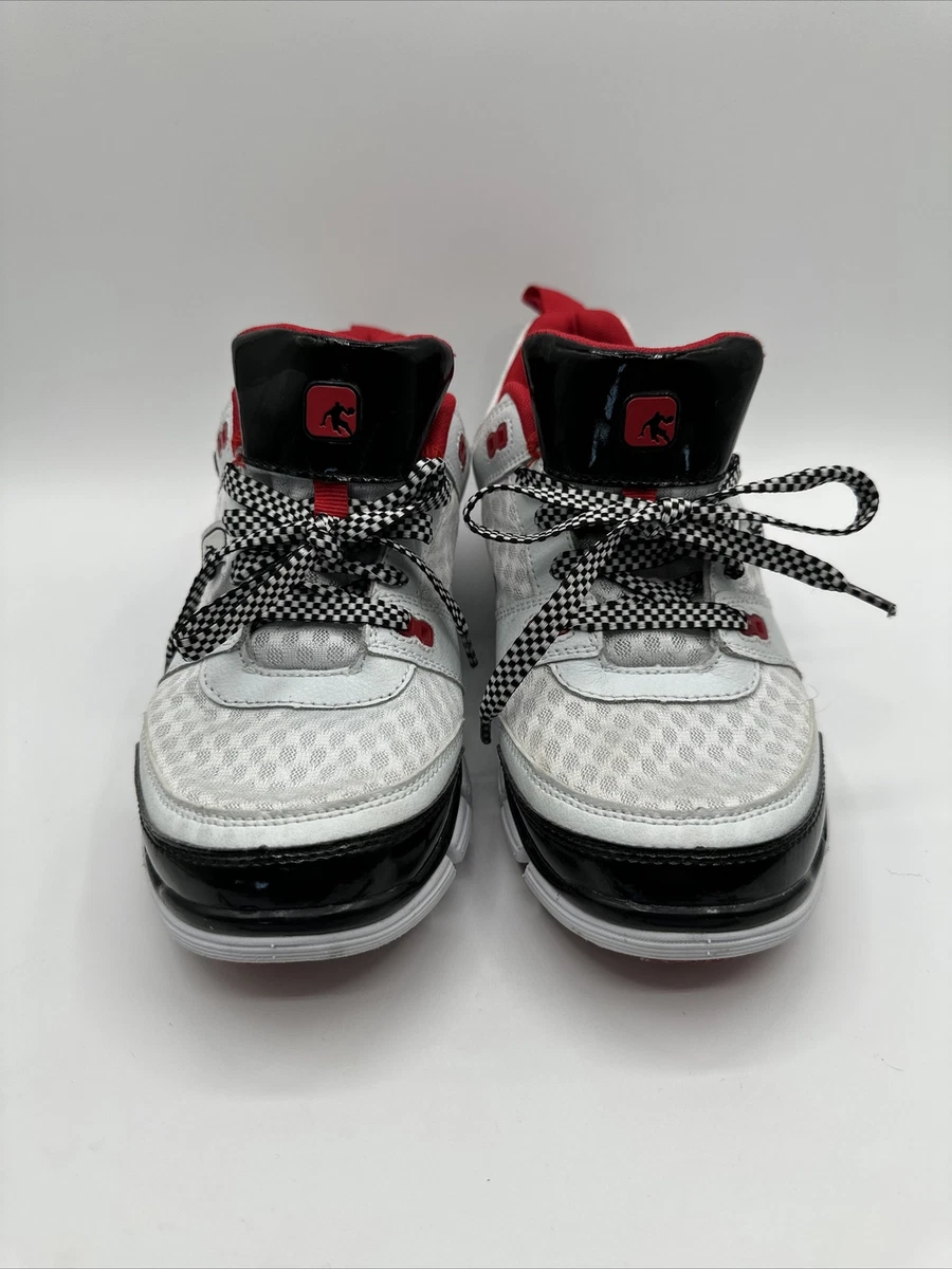 Mid top hotsell tennis shoes