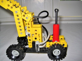 Lego Technic 8040 Universal Building Set - 100% Complete w/Manuals - No Box