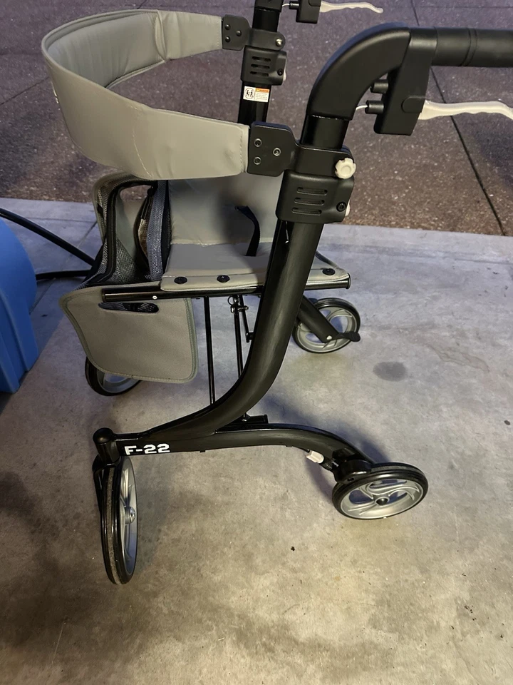 Andador Andador Drive Eagle Serie Grado Médico F-22 Gris Foto 3 de 4