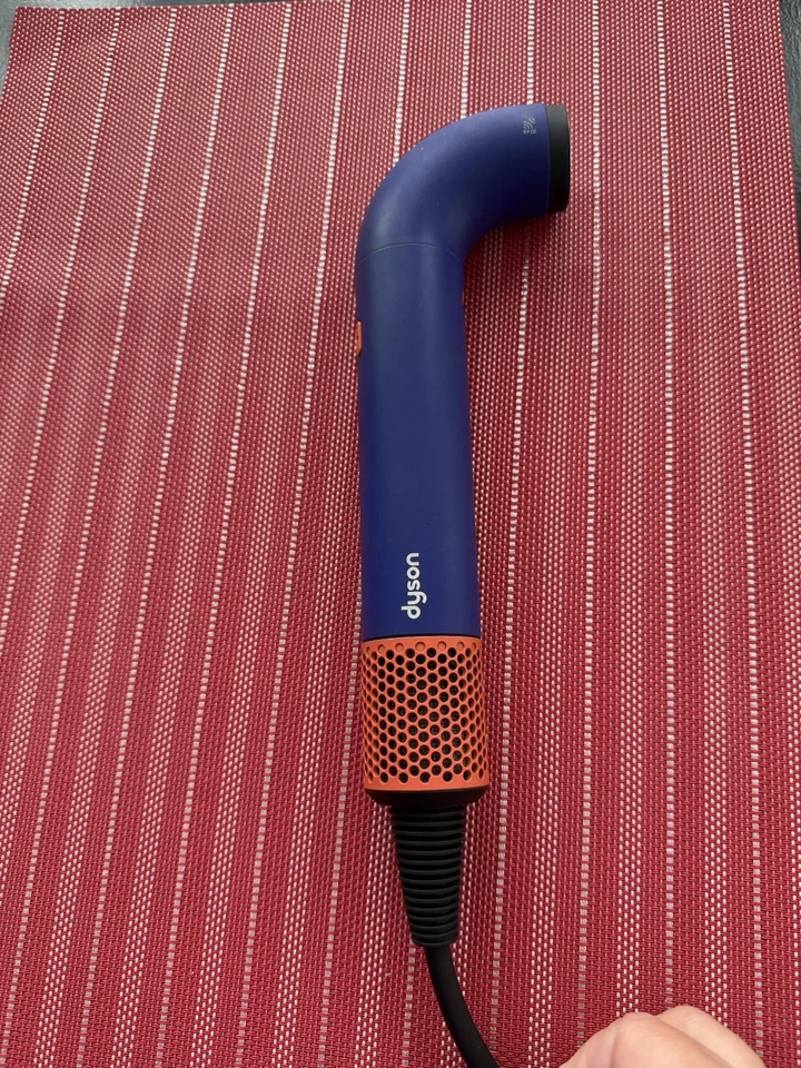 Secador de pelo profesional Dyson Supersonic r™ (azul vinca/topacio) Foto 2 de 4