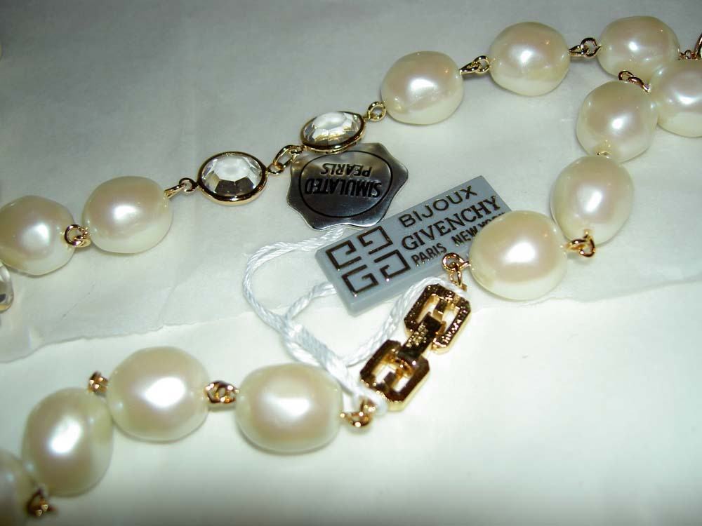 アクセサリー Vintage Givenchy GLogo Necklace Crystals GIVENCHY Necklace G Logo Square Rhinestone Gold Plated