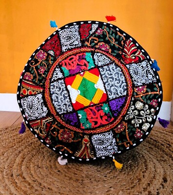 Indische handgefertigte runde ethnische Stickerei Vintage Patchwork Fußbank Pouf Bezug