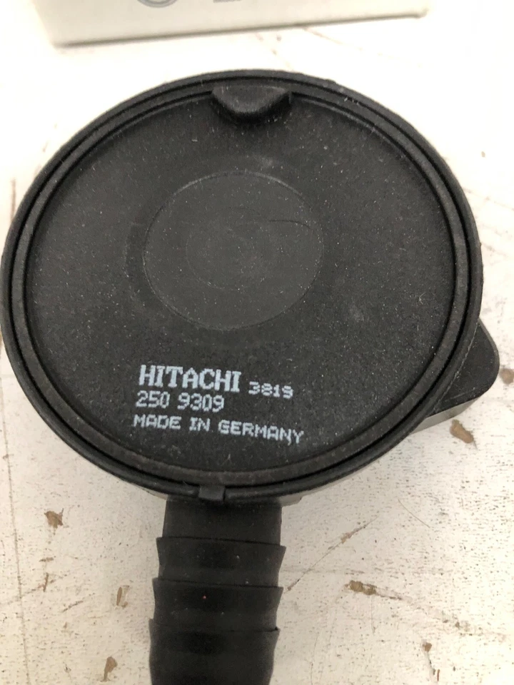 CRANK CASE VENT FITS BMW 3 SERIES E36 E46 5 SERIES E34 Z3 E36 HITACHI 2509309 - Image 3 of 4