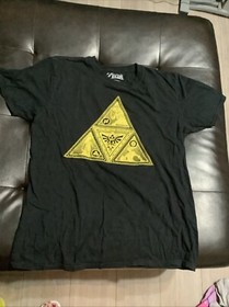 Legend Of Zelda NES Men&rsquo;s T-Shirt Size Large Black Graphic Tee Retro