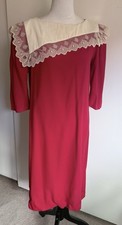Retro Ladies Valentine Red Dress White Collar 3/4 Sleeves