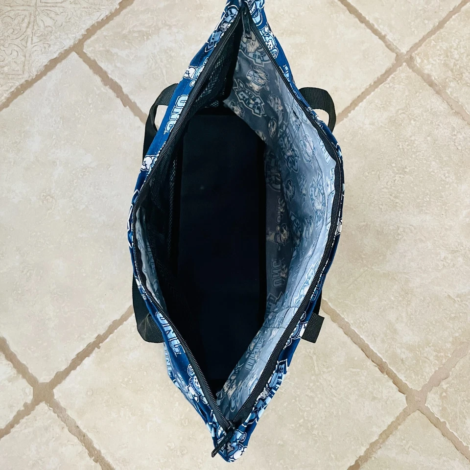 Bolso de viaje UNC Tar Heels Foto 3 de 4