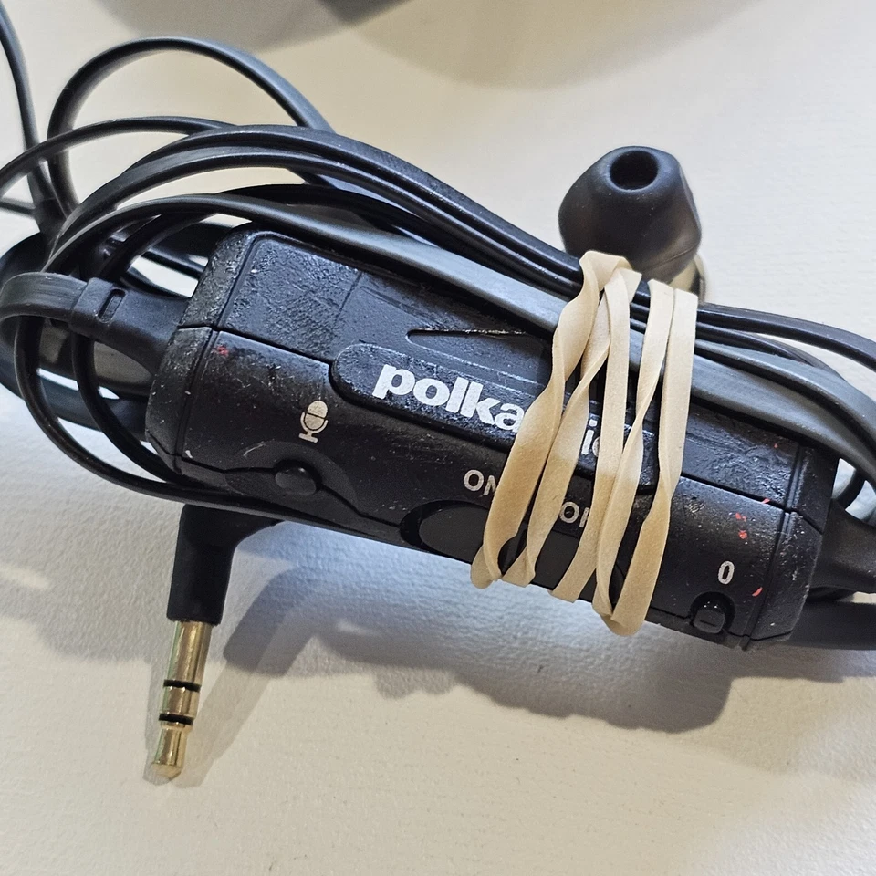 Auriculares con cancelación de ruido de alto rendimiento Polk Audio Ultra Focus 6000  Foto 4 de 4