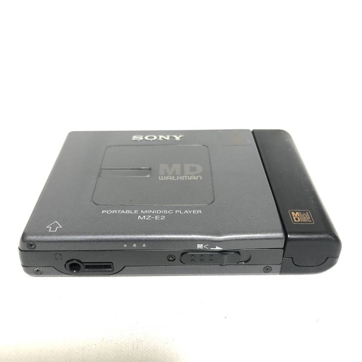 Sony MD Walkman MZE2 Portable MiniDisc Player w/ RMMZE2MP Controller