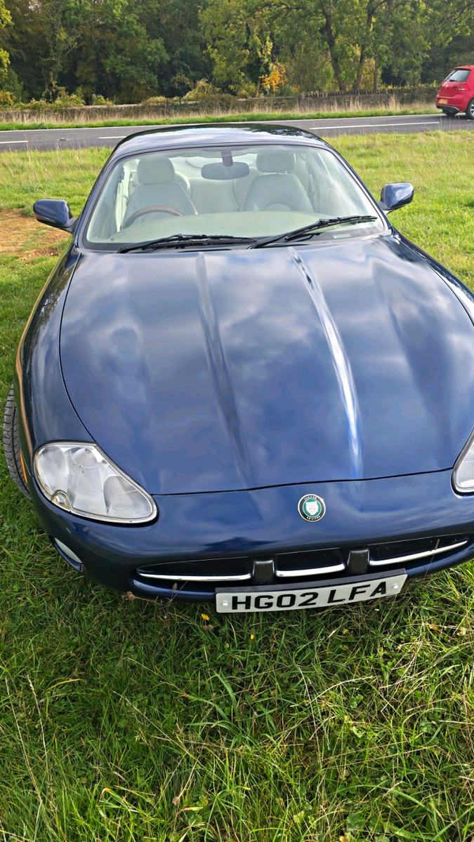 Jaguar XK8