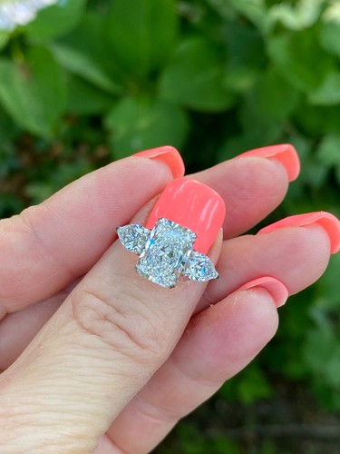 Bague de fiançailles 3 pierres IGI 2,72 ct E-VS1 laboratoire cultivé taille radiante diamant or 14 carats - Photo 11 sur 16