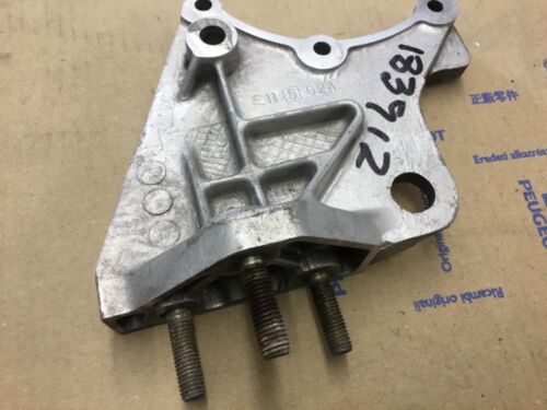 Peugeot talbot simca G1A POISSY RIGHT TOP alloy Engine Mounting Bracket 183912 - 第 2/5 張圖片