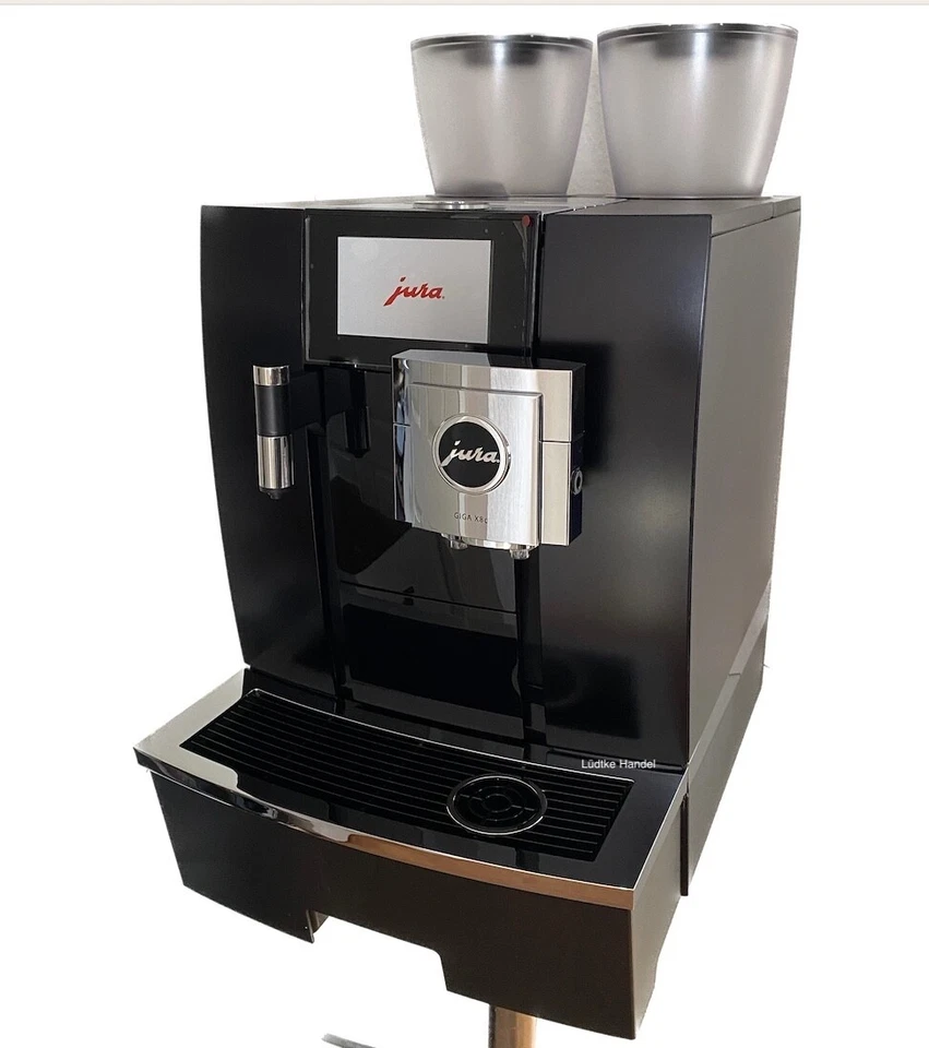 JURA GIGA X8c Festwasser Touch Gastro Kaffeevollautomat 💫 25 Monate Gewähr.