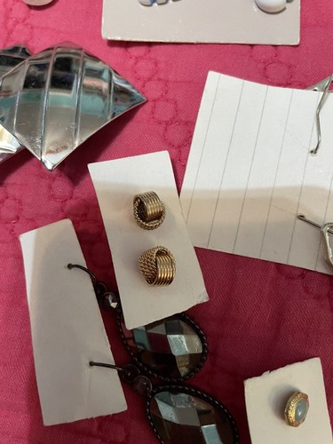 HUGE LOT OF Pierced Earrings! - Picture 10 of 12