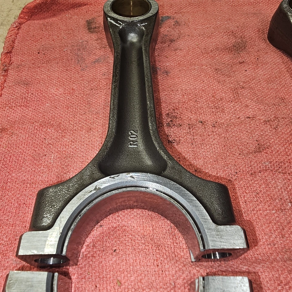 Соединительные стержни AP0217346 Aprilia для середины 90-х - 2000 RSV Tuono Falco Caponord  - Изображение 2 из 4