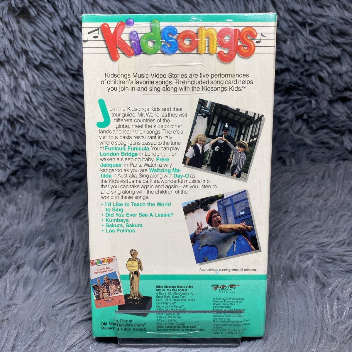 Kidsongs VHS Tapes - I'd Like to Teach the World to Sing for