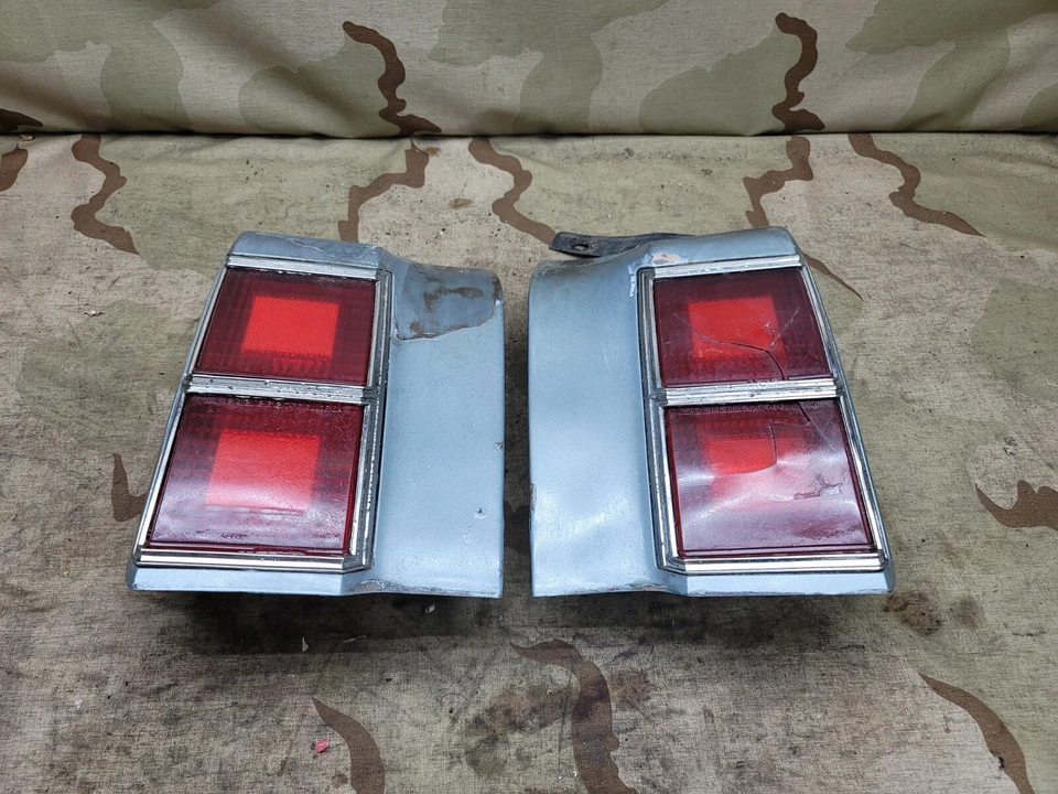 76 77 Oldsmobile 442 1976 1977 luz trasera bisel extensión derecha izquierda OEM Olds  Foto 4 de 4