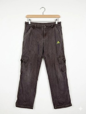 Pantalón cargo oscuro casual Adidas