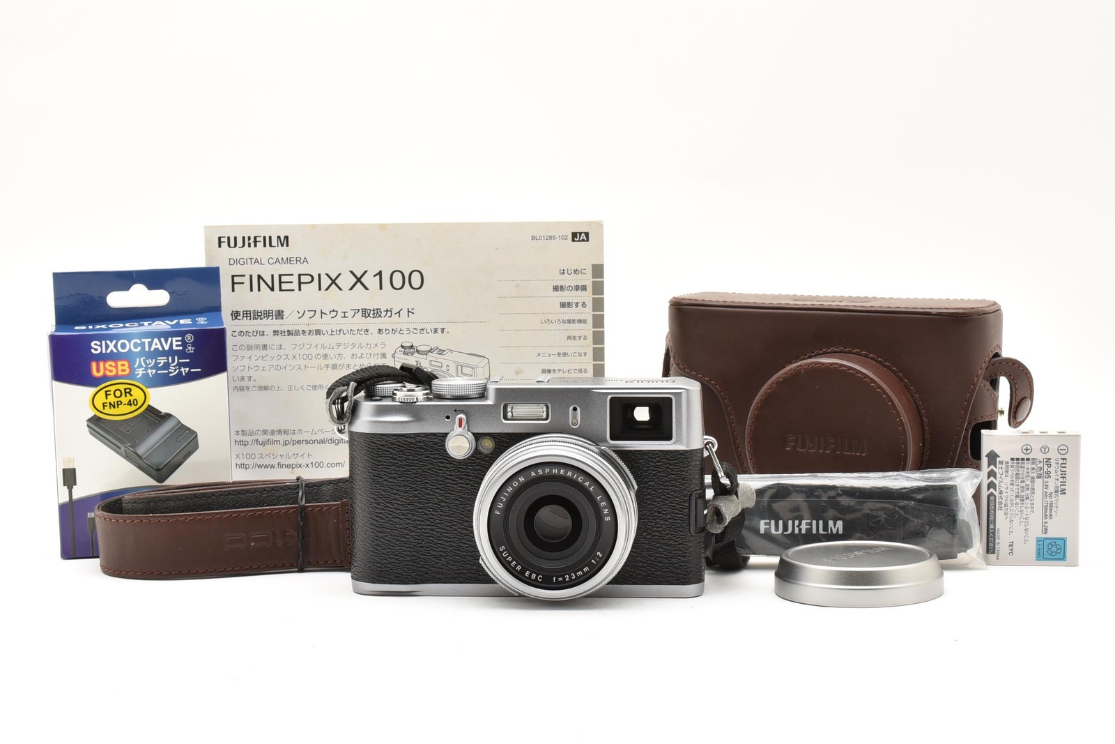 [MINT++] Fuji Fujifilm X100 12.3MP Digital Camera Silver X Series From JAPAN