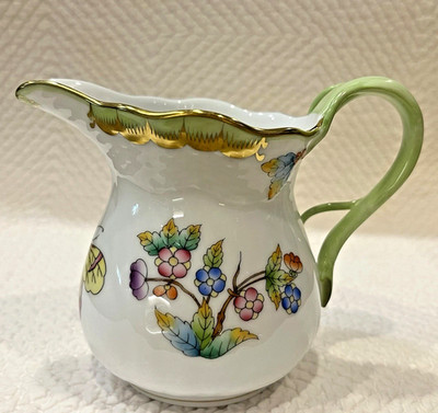 Herend Queen Victoria w/ Green Border  Creamer